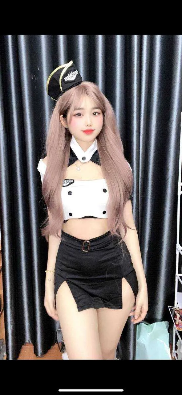 Hình ảnh đại diện cho việc liên hệ hỗ trợ khách hàng của mcw87